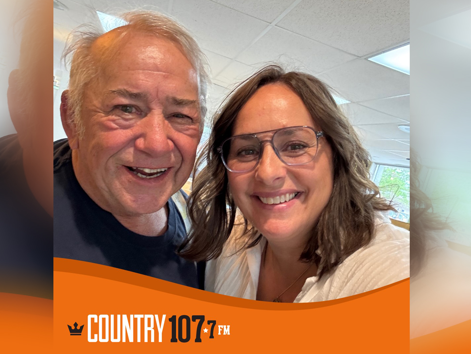 Mel Kachur joins Carly Koop to promote planting bee